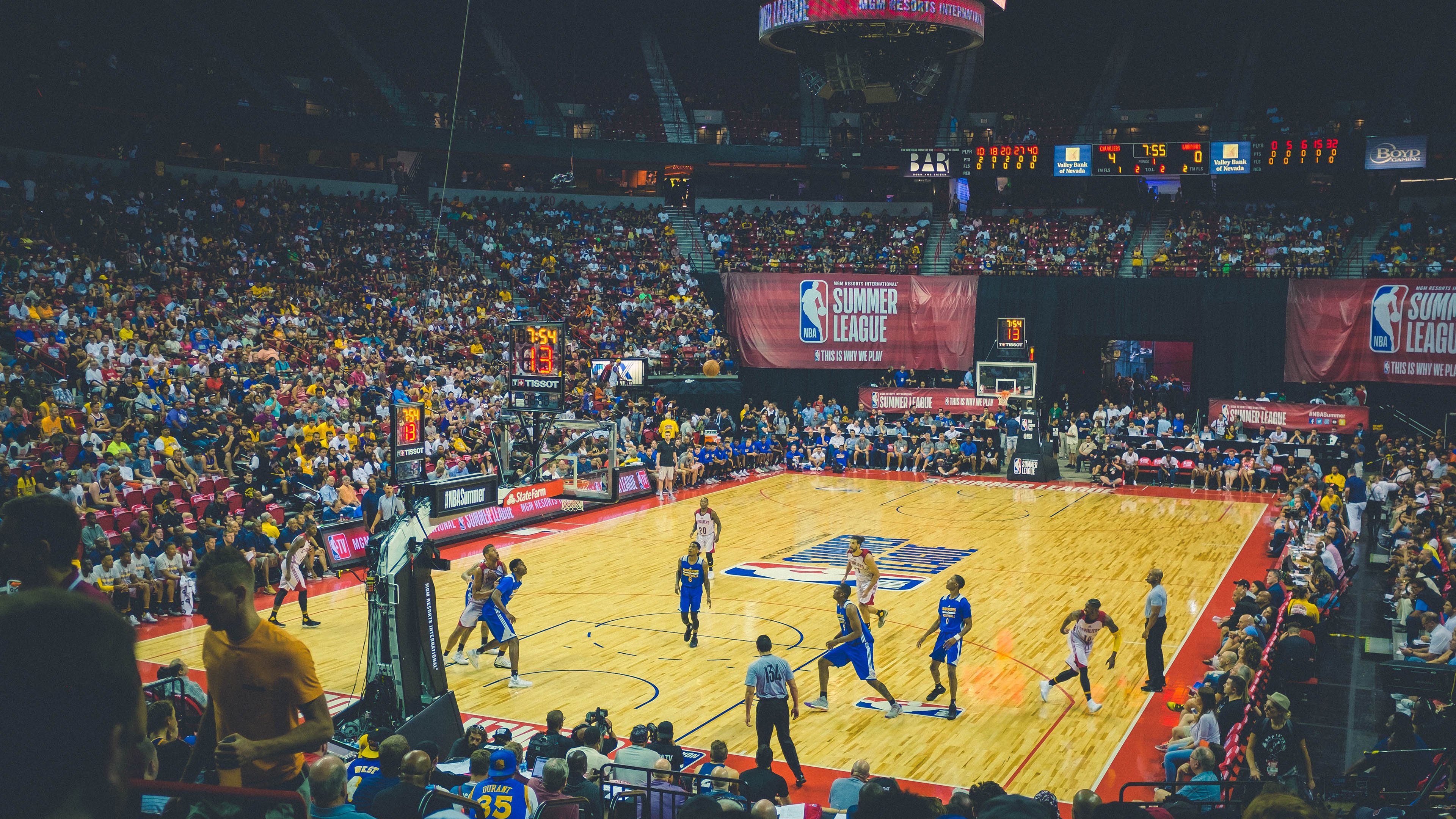 拉恩:凭借超强的爆发力,他能在几秒钟内打破对方防线,拉恩拉恩是什么歌